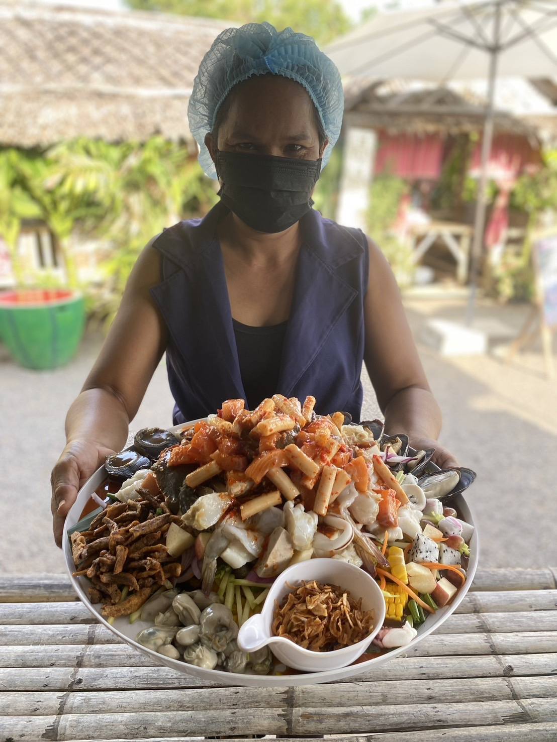 สวนชื่นสุข, Ar Restaurant Hatyai 嗳, ศิริ ต้มเลือดหมูหาดใหญ่, ไก่กรอบพี่เน่, ในรู, กุ๊กชัยติ่มซำ-ก๋วยเตี๋ยวราดหน้าปลากะพง, ร้านใต้ขอย ซอยตัน, กันเอง, หนานหยวน บะหมี่เกี๊ยวกุ้ง, สาขาปุณณกัณฑ์, ป่ายาง, บ้านก้ามปู, โชคดีแต่เตี้ยม บะกุ๊ดเต๋, ไก่ทอดหาดใหญ่มีนา, ร้านราดหน้าโกฉ่อน, ขนมจีนป้าชื่น, Space Bar, ขนมไข่เตาถ่านน้องนิล&คาเฟ่, ข้าวต้มรถแดง