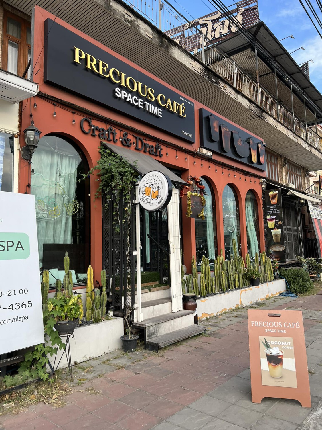 DULCE Casa de Pan, COME escape cafe, Iriscoffee, ปนิษ, Baan Orpor, Loading Caffeine, Little Hideout, Real Cafe, Simple Day Gelato, Cafe' Precious Space Time
