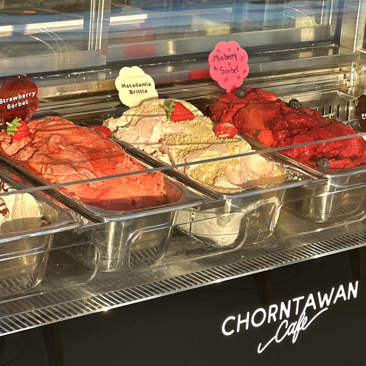 Midland Fami, Chorntawan café - ชอนตะวัน คาเฟ่, 5050cafebar, Baanbaicafe บ้านใบคาเฟ่, Lemon Me Farm, Autumn haus, STARTCafé, April Flavors cafe, Destiny cafe'