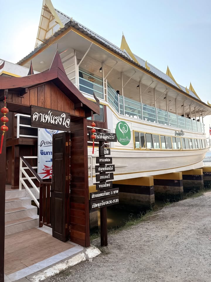 บ้านสวนกำไรสุข, 321 Furusato-ふるさと, เพลินปะกง คาเฟ่, Sun up Café, สวนป่าบ้านลุง, 87 Home Cafe', บ้านตั้งต้น, Norris Coffee, Cafe de Mu, คาเฟ่แรงใจ