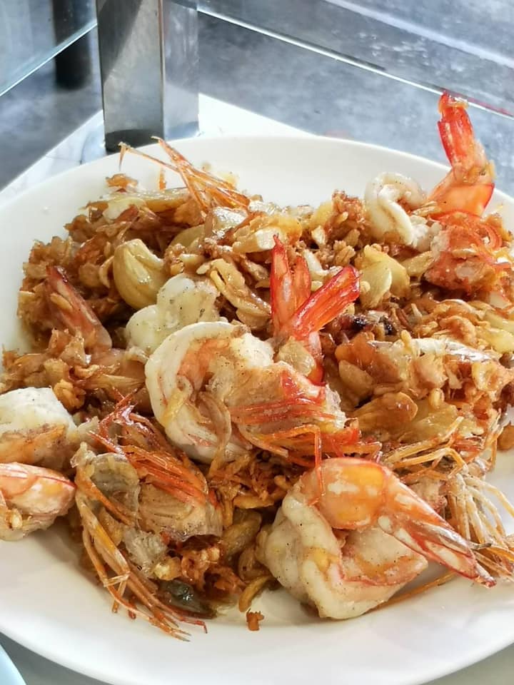 อร่อยเด็ด, ร้านข้าวต้มนายอ๋า, ร้านฟ้ามุ่ย, ร้านสุธาทิพย์, Blue Tree coffeebar, ร้านชั่งเส็ง ก๋วยเตี๋ยวลูกชิ้นปลา (เจ้เกียว), Pat Cafe Boraan แพท คาเฟ่ โบราณ, อ้วนโภชนา อาหารไทย อีสาน , ครัวป้าแดงบางลำพู, Cafe' Velodome