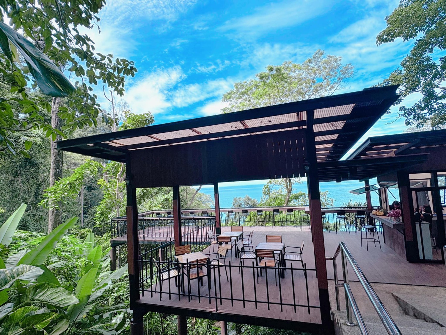 Delicacy Khaolak, BUN Pastry&amp; Beverages, Kopi Journey, Garang Khaolak, Merry Morning Cafe, อุทยานแห่งชาติเขาหลัก-ลำรู่ คาเฟ่, Lamsam Cafe &amp; Bistro, บ้านฉันท์ cafe &amp; restaurant, Dee Café &amp; Eatery, Takeshi's Espresso Bar