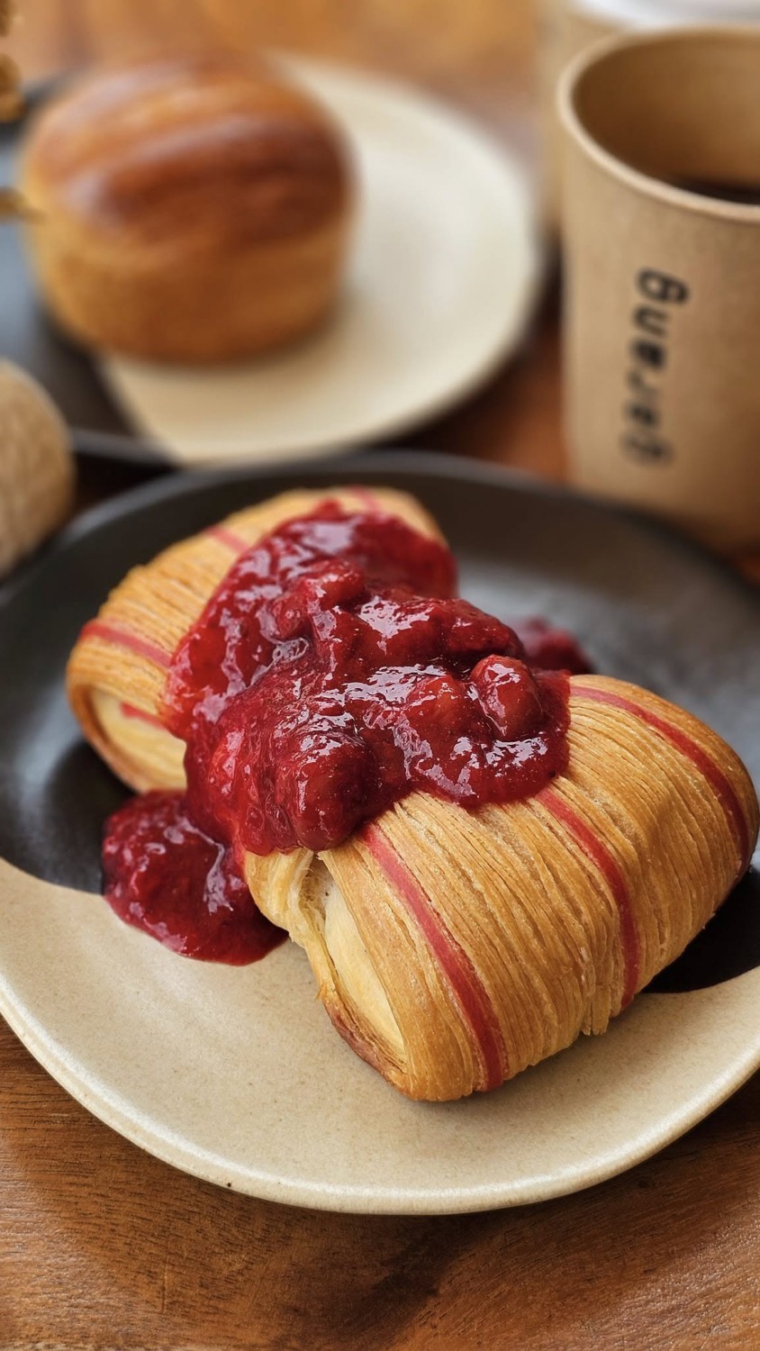 Delicacy Khaolak, BUN Pastry&amp; Beverages, Kopi Journey, Garang Khaolak, Merry Morning Cafe, อุทยานแห่งชาติเขาหลัก-ลำรู่ คาเฟ่, Lamsam Cafe &amp; Bistro, บ้านฉันท์ cafe &amp; restaurant, Dee Café &amp; Eatery, Takeshi's Espresso Bar