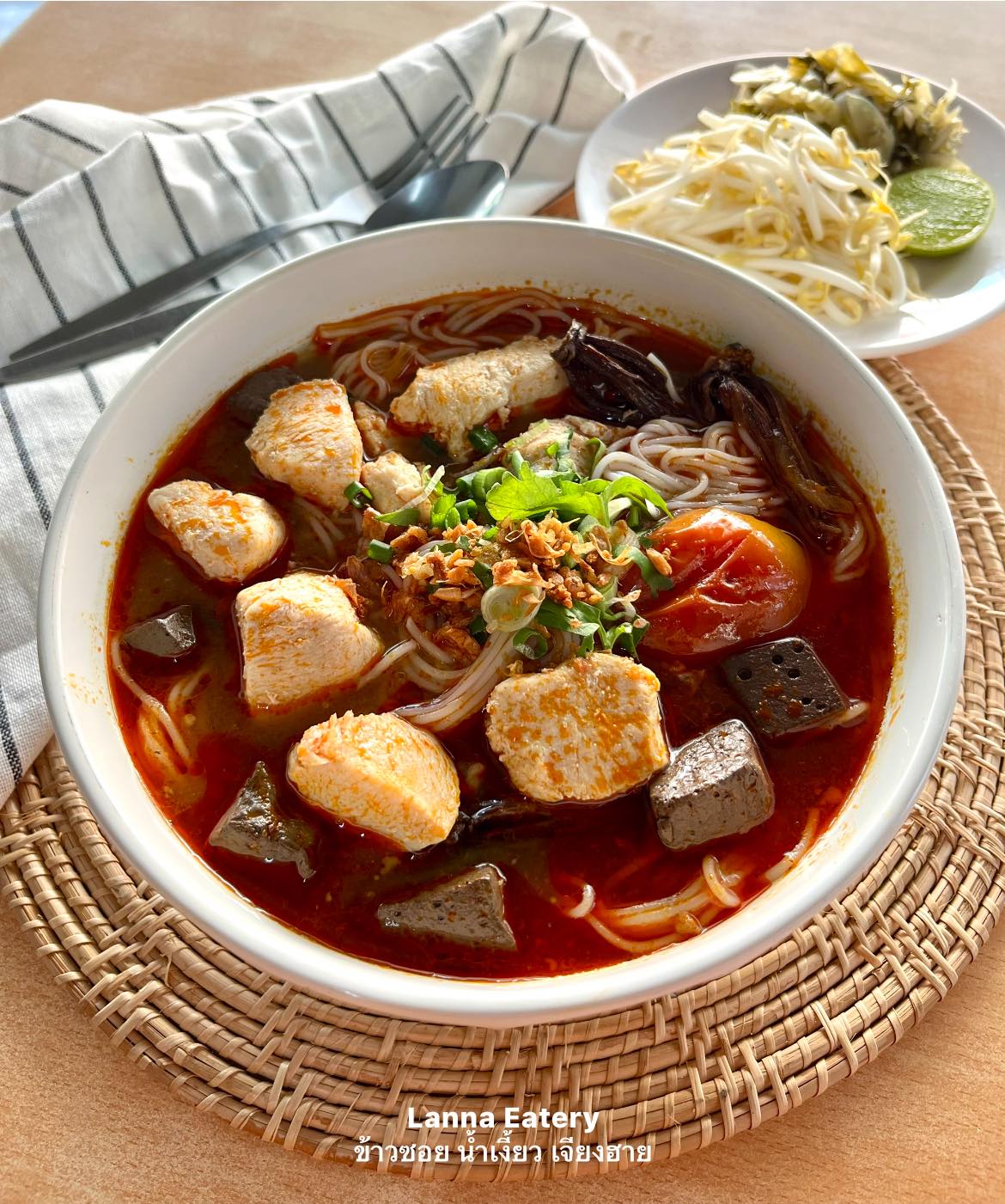 Khao-Sō-i, สาขาสยามพารากอน, อองตอง ข้าวซอย, Mugkhaosoi มักข้าวซอย, ข้าวซอยเชียงใหม่ สุโขทัยซอย 5, ข้าวซอยแม่สุภาพ เจ้าเก่าย่านเทเวศน์, หอมด่วน, ข้าวซอยลำดวนฟ้าฮ่ามเชียงใหม่, สาขาวิภาวดีรังสิต 58, Lanna Eatery, ต๊ะต่อนยอน, Cr. ภาพทั้งหมดจาก Facebook ต๊ะต่อนยอน อาหารเหนือ, ข้าวซอยดอยคำ, ฮ้านจาวเหนือ, ทิศเหนือ
