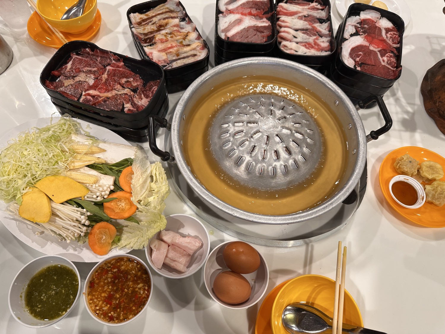 เป๋าตุงกุ้งย่าง, ติดมันส์ ศรีนครินทร์, อาป๋ากุ้งย่าง, สาขาสายไหม, ธนวัฒน์ ท.ฟู๊ด, BestBeef, นวลจันทร์ หมูกระทะ