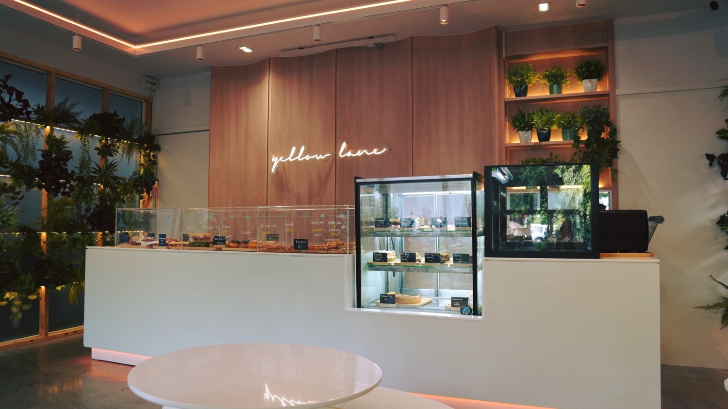 34EIGHT Coffee &amp; Community, Frank Cake Bar, Yellow Lane, Cafe Vondervic