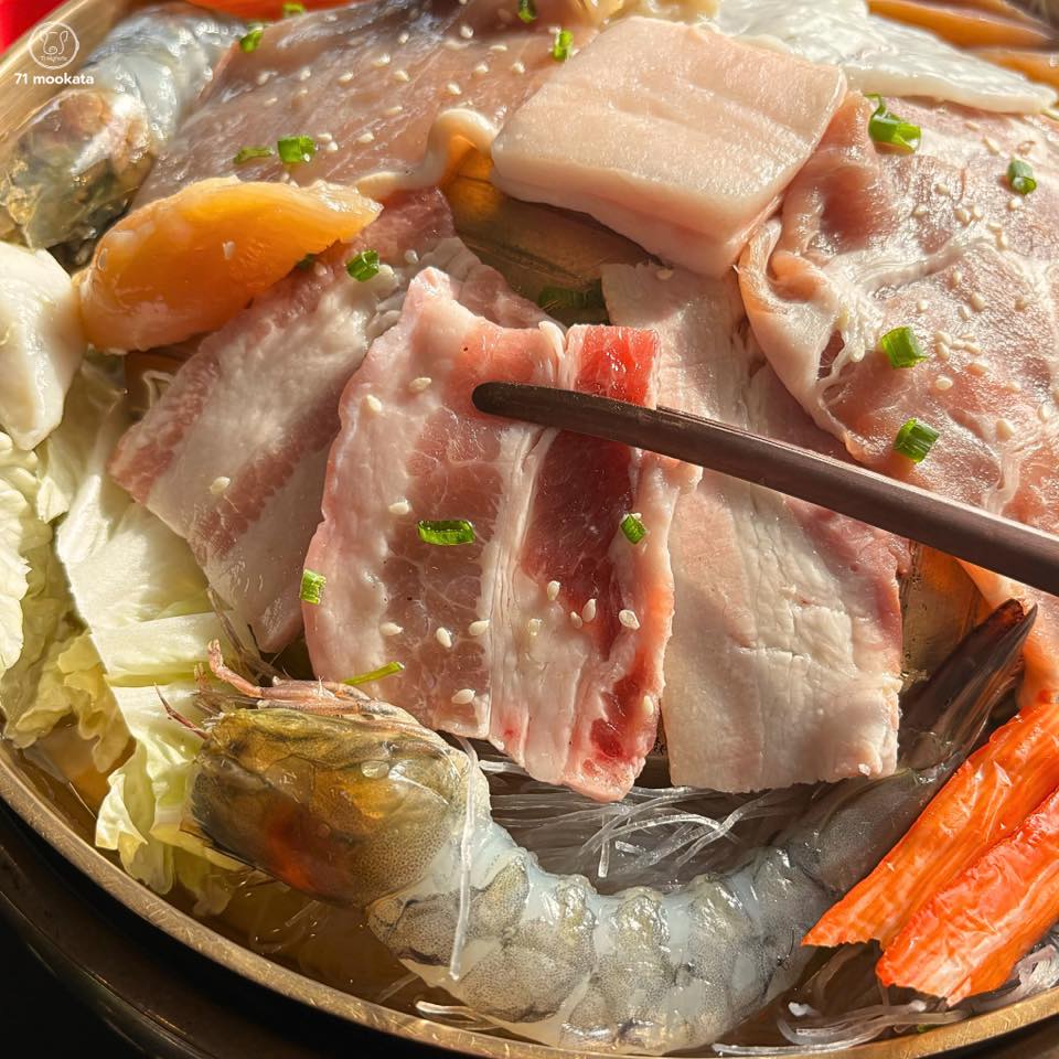 ทองเนื้อเก้า, 71 mookata, สาขาบรรทัดทอง, Yakin Yakiniku, รสดีเด็ด by นพ, The Tongkeungui, Gyu kaku Thailand