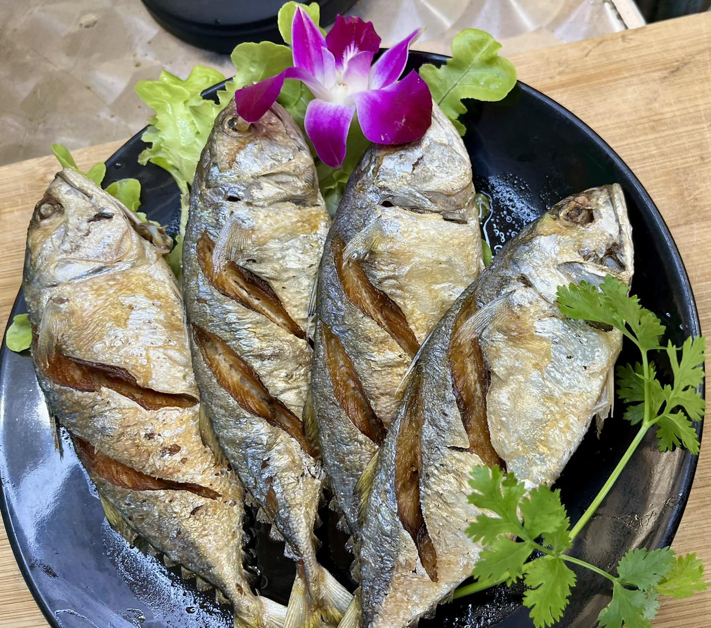 ร้านน้องเจเจ อาหารไทยพื้นบ้าน ซ.หัวหิน43-45, ร้านลุงบังหัวปลาหม้อไฟ หัวหิน, ร้านบ้านครูส่วน by ปลา, Tanya's, ร้านเกี๊ยวปลานำชัย, เจ๊กเปี๊ยะ, ครัวแม่ฬา, บ้านอิสระ, พาสใต้ บาย เชฟเต้หัวหิน Pastay by cheftae, ครัวเจ๊เนี้ยวหัวหิน51, โกหมาก หัวหิน, ซาลาเปาเตาถ่าน BY ยายม่วย, ร้านขนมไทยแม่เก็บหัวหิน, ครัวแม่กะเมย