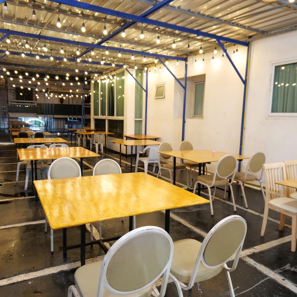 ปูเป็น SEAFOOD PATTAYA, ริมหาด ซีฟู๊ด, ลุงบอยป้ารัตน์, สาขาหาดจอมเทียน, Krua Dongtan ครัวดงตาล, ลุงไสว 1 สุดหาดจอมเทียน พัทยา, ศรีนวลซีฟู้ด, Anantaya Resort &amp; Seafood Pattaya, สุดเขต ทะเลเผา