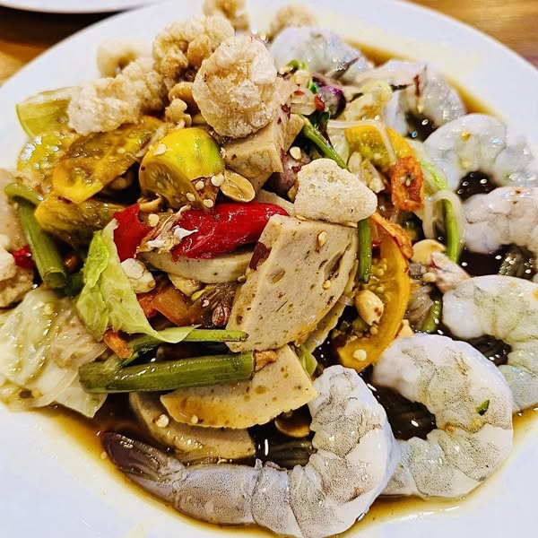 GREENSMOKED, ยำปูม้าเจ็ดยอด, สาขาเชียงใหม่, Izakaya Okada, ข้าวต้มย้ง, ข้าวต้มชาววัง, ขนมจีนสันป่าข่อย, ลาบบังเกอร์ by ช.ช้าง, ไก่ทอดเที่ยงคืน, สาขา 2.3 บ้านมอญ, หมี่กระดาษ ตลาดช้างเผือก, เต๋อตำยำระเบิด เชียงใหม่, มาม่าฟ้าธานี เชียงใหม่, ข้าวต้มแดง2 ข้างวัดแสนฝาง, อ๋องทิพย์รส