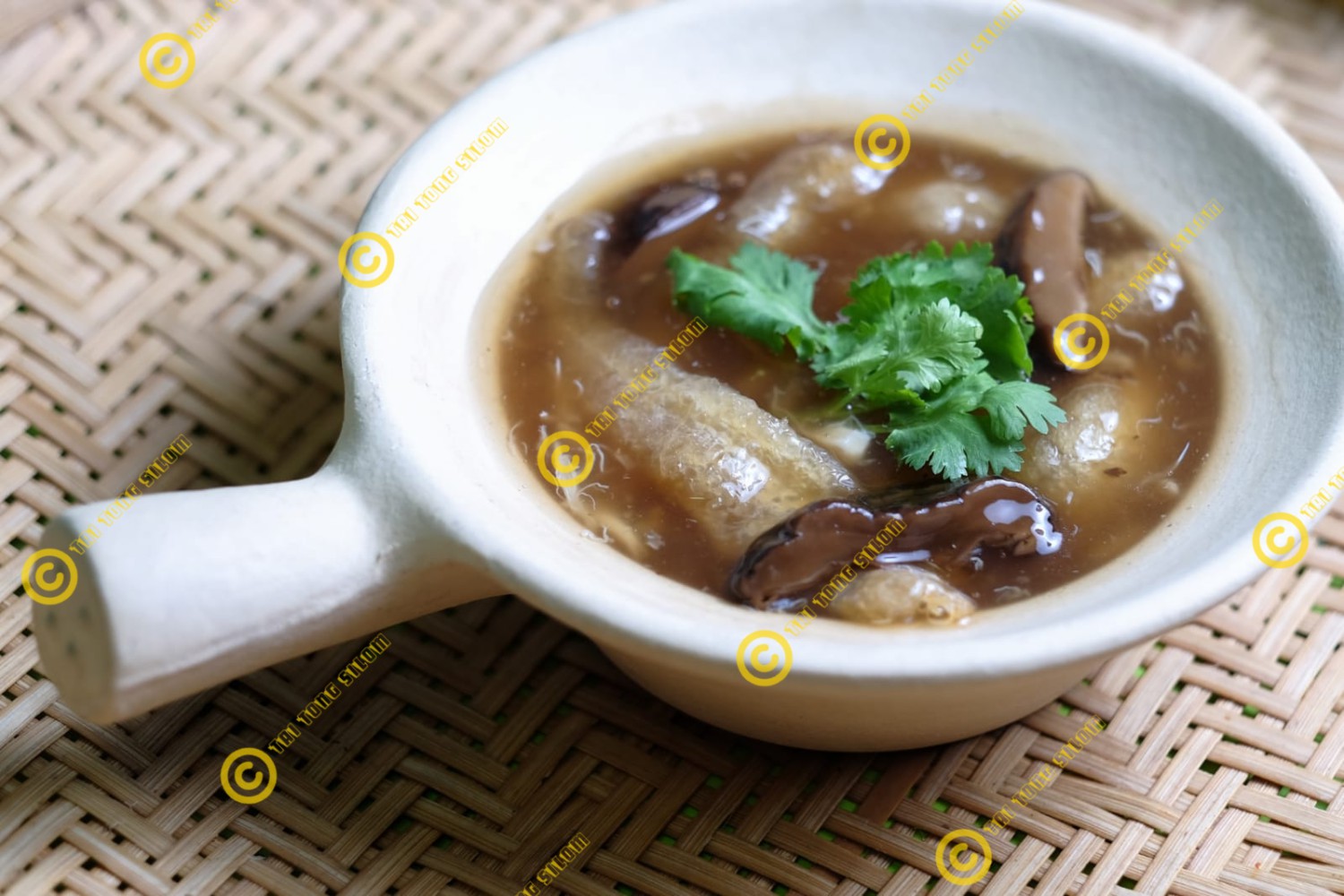 Luka Bangkok, ขาหมูตรอกซุงบางรัก เจ้าเก่า, Panna Sourdough, ก๋วยจั๊บน้ำข้น วัดแขก, อาม้าเบเกอรี่, ลาบเป็ด สีลมซอย9, ครัว"อร๊อย-อร่อย", ไต๋ตง หูฉลาม ถนน ปั้น สีลม, Printa Cafe, Mama Mia Bangkok