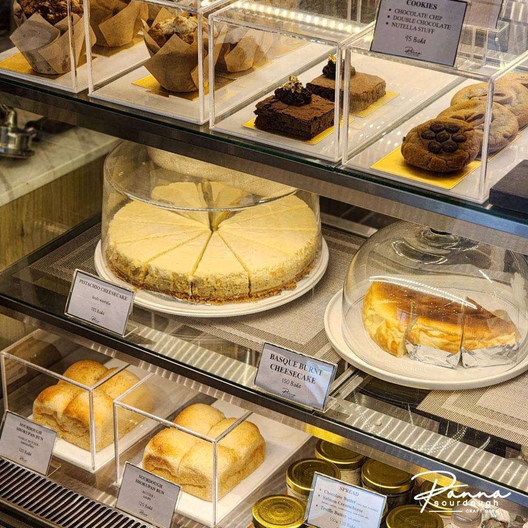 ครัว"อร๊อย-อร่อย", ขาหมูตรอกซุงบางรัก เจ้าเก่า, Mama Mia Bangkok, Panna Sourdough, ลาบเป็ด สีลมซอย9