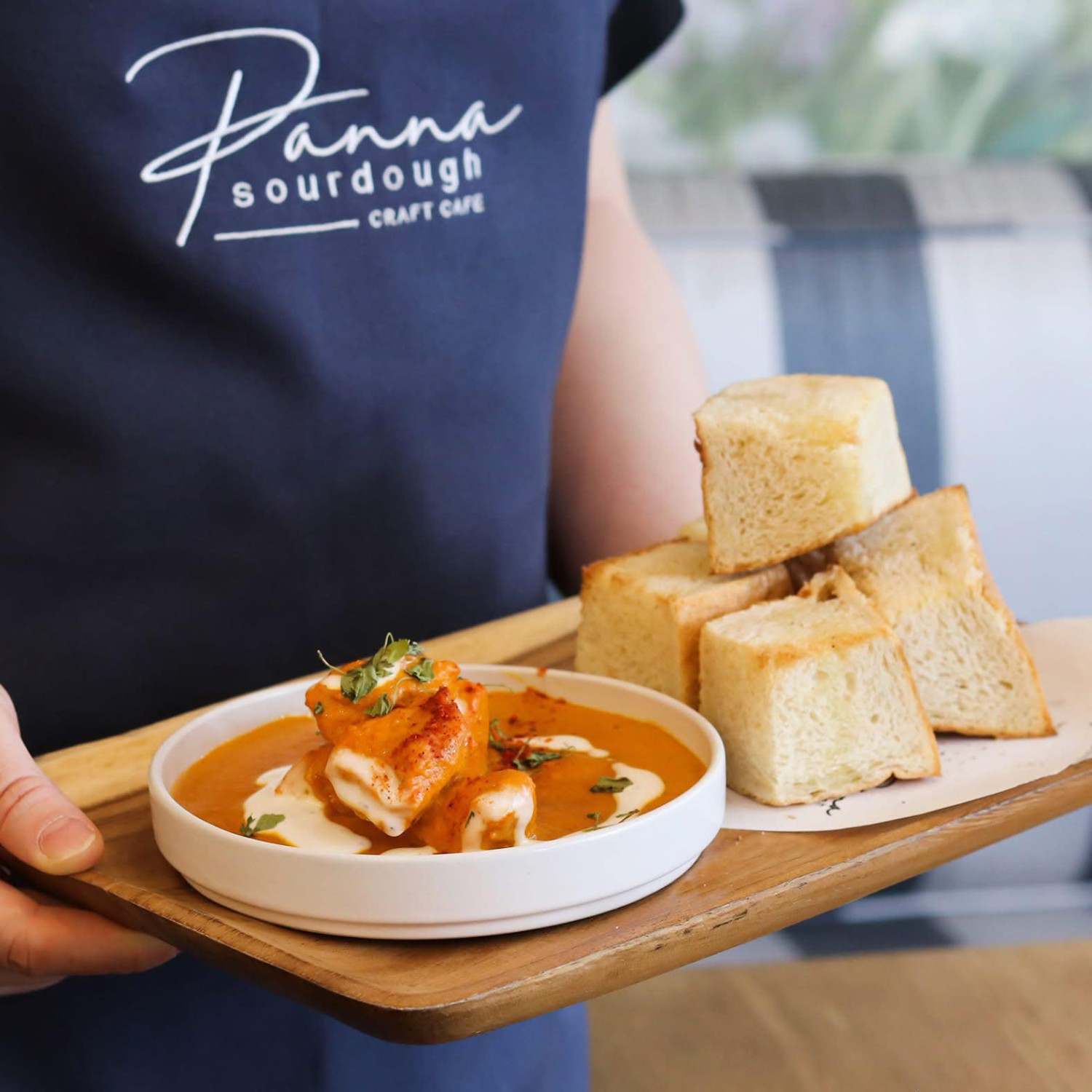 ครัว"อร๊อย-อร่อย", ขาหมูตรอกซุงบางรัก เจ้าเก่า, Mama Mia Bangkok, Panna Sourdough, ลาบเป็ด สีลมซอย9