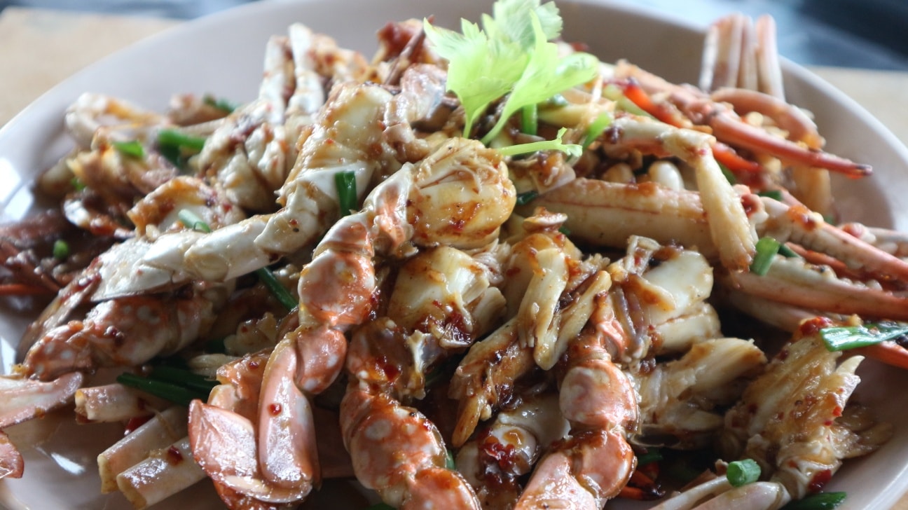 ผัดไท ท่ายาง, เจียมเลี้ยงเซี้ย, เจ๊กเม้ง ก๋วยเตี๋ยวเนื้อต้นตำรับเพชรบุรี, โอวทึ้ง นายกี๋, ครัวป้าเฉลียว, ครัวไข่มุก สะพานปลา ชะอำ, ขนมจีน ทอดมัน ท่งเชียง, พวงเพชร, ทรายทอดมัน บขส.เก่า, ข้าวแช่ป้าเอื้อน หน้ากาชาด เพชรบุรี, เจ๊แดงบางควาย, ร้านอาหารบ้านป้าองุ่น "ร้านเก่า 50 ปี", บ้านยายกับตา, ก๋วยเตี๋ยวเนื้อ &amp; ไก่ “แดงโรงฝ้าย”ตรงข้ามปั้มมานิต 