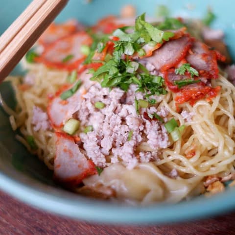 Moungngwezin, หมี่เกี๊ยวมากองต้า ลำปาง, Memory Cafe &amp; Guesthouse, At One กาดกองต้า, ร้านขนมจีนต้นมะดันลำปาง, Pang suree art home