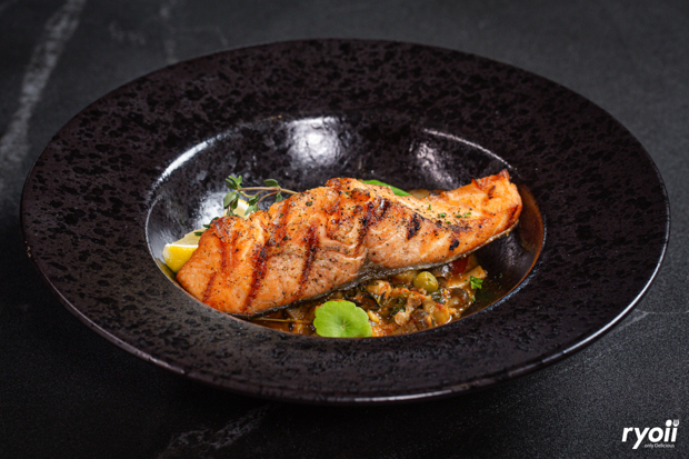 Midwinter, Dandelion Bake Studio, Cafe Reverie, Portobello & Désiré, Level 50 by SEE FAH, Siam Yacht Club, Blue Sky, at Centara Grand, Mezzaluna Restaurant