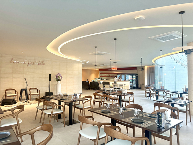 Grande Centre Point Ploenchit, ครัวจำแลง แปลงกาย, Sortrel Sathorn, บ้านน้ำเคียงดิน, ปลาอยู่เย็น, Samsen Villa, ครัวกรุงเทพ, Maldives Maodeep, Waterside Karaoke Restaurant, Little tree, The local Restaurant, Chocolate Ville, Ther Dining &amp; Bar, บ้านสุขนิยม, สวนอาหารบางบัว, แบมบูใหญ่, Craft Home , สวนอาหารซุ้มไผ่ เรโทร