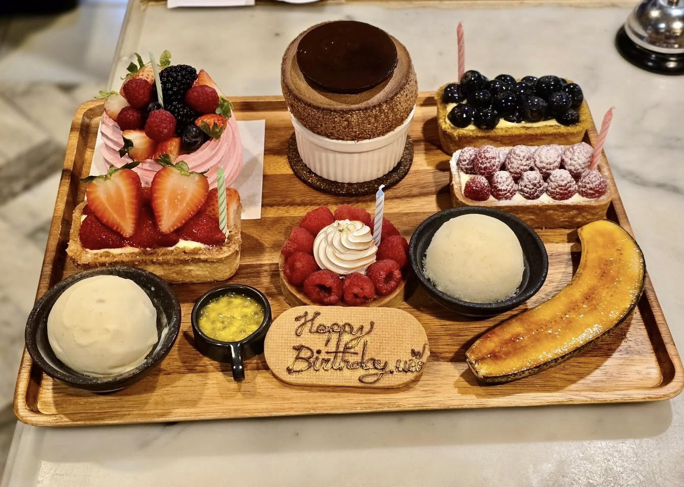 บ้านสวย ในสวน, Siam Brasserie , The Treehouse Nongchok, Natura Cafe, BaanNaiSuan Cafe&Yoga, Patom, Portobello & Désiré, ครัวบ้านสวนสุวรรณ, ร้านอาหารฐิตารีย์ สวนรถไฟ จตุจักร, บ้านสวน อบอวลรัก