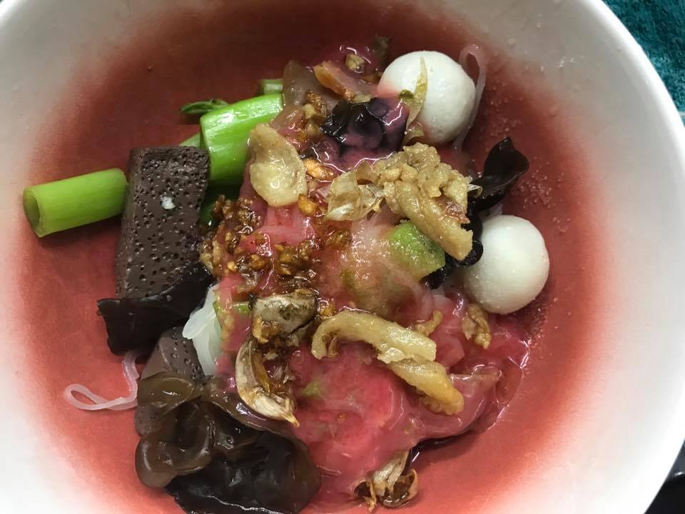 เย็นตาโฟรสเด็ดโบสถ์แม่พระฟาติมา, เย็นตาโฟ คอนแวนต์, อู๋ เย็นตาโฟประตูผี, ร้านไทยรุ่งเรืองเย็นตาโฟเจริญผล, ศาลาแดงเย็นตาโฟ, ปุ๊ เย็นตาโฟ, เตี้ยเย็นตาโฟ, ชาละวันเย็นตาโฟ, เฮียตี๋ ก๋วยเตี๋ยวลูกชิ้นปลาเย็นตาโฟเยาวราชลาดพร้าววังหิน, จิระเย็นตาโฟ, โฟพ่นไฟ, พัวกี่, นายอ้วนเย็นตาโฟเสาชิงช้า, เจ๊อี่ เย็นตาโฟ ต้มยำ, ก๋วยเตี๋ยวเย็นตาโฟพี่หมู รสเด็ด, เม้งโภชนา ปิ่นเกล้า ลูกชิ้นปลา, เจ๊น้อยเย็นตาโฟ พระราม4, เย็นตาโฟ62, ใช่ เตี๋ยวปลา, เย็นตาโฟโพธาราม, เจ้อ้วนเย็นตาโฟ Jeauan yentafo, เย็นตาโฟฮ่องเต้ ศรีย่าน, เย็นตาโฟป้าเสนา เล้งแซ่บ, เพ้งเย็นตาโฟเจ้าเก่า ตลาดห้วยขวาง