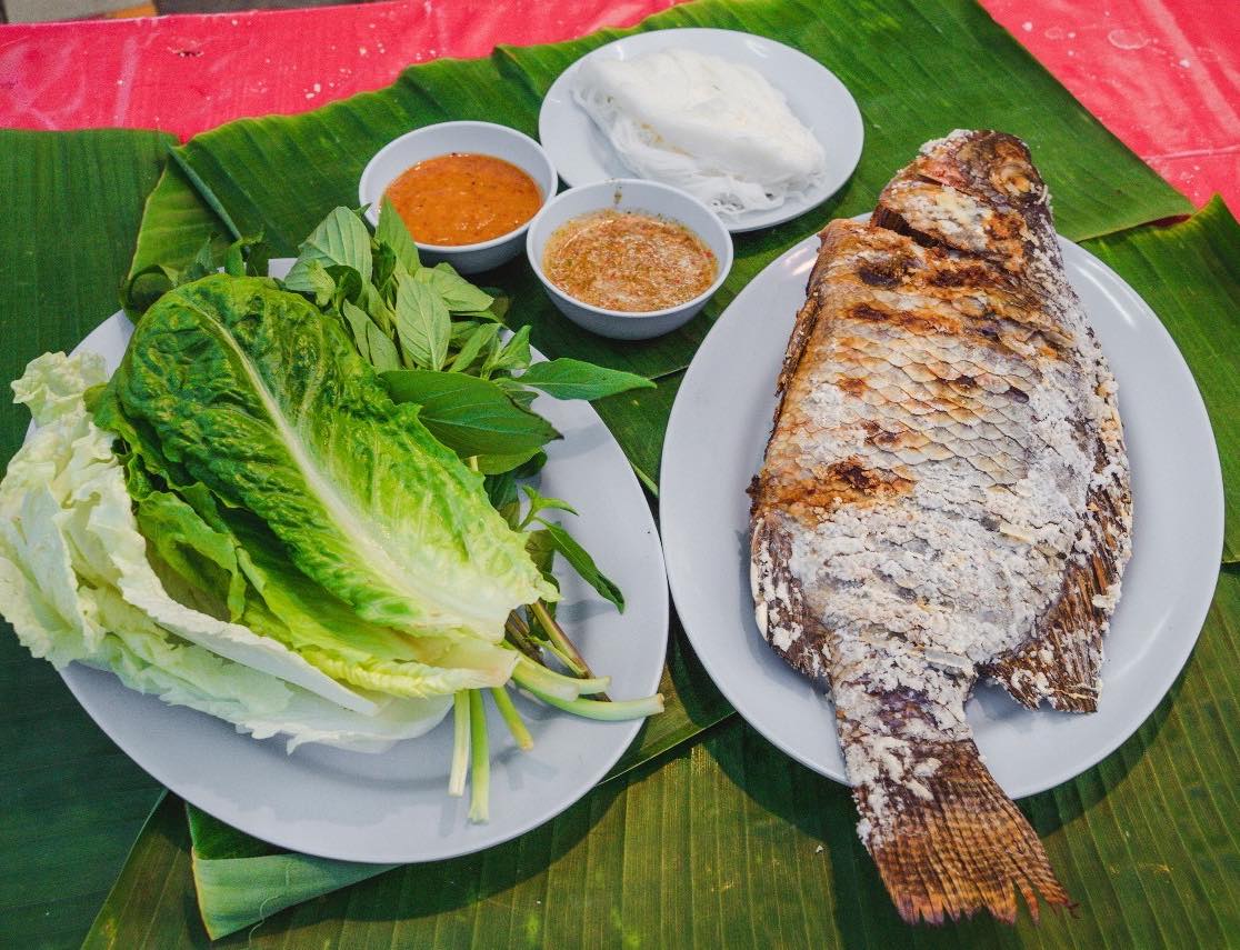 Nomimono Izakaya, กะทิบ้านอาหารไทยและขนม, ก๋วยเตี๋ยวเรือนแพ, Sasi Bangkok, Blooming Cafe, 128 Craft & Soul, อิ่มใจ เสือร้อง, Cafe Casta, ต๋องริมทาง, Wife's Restaurant, บ้านสวนองุ่น, เฮือนลำพูน, COAL Bistro, SUNKISS.bangkok, ร้านดวงเดือนจิ้มจุ่มอาหารอีสาน, ก๋วยเตี๋ยวไม่มีชื่อ ตลิ่งชัน