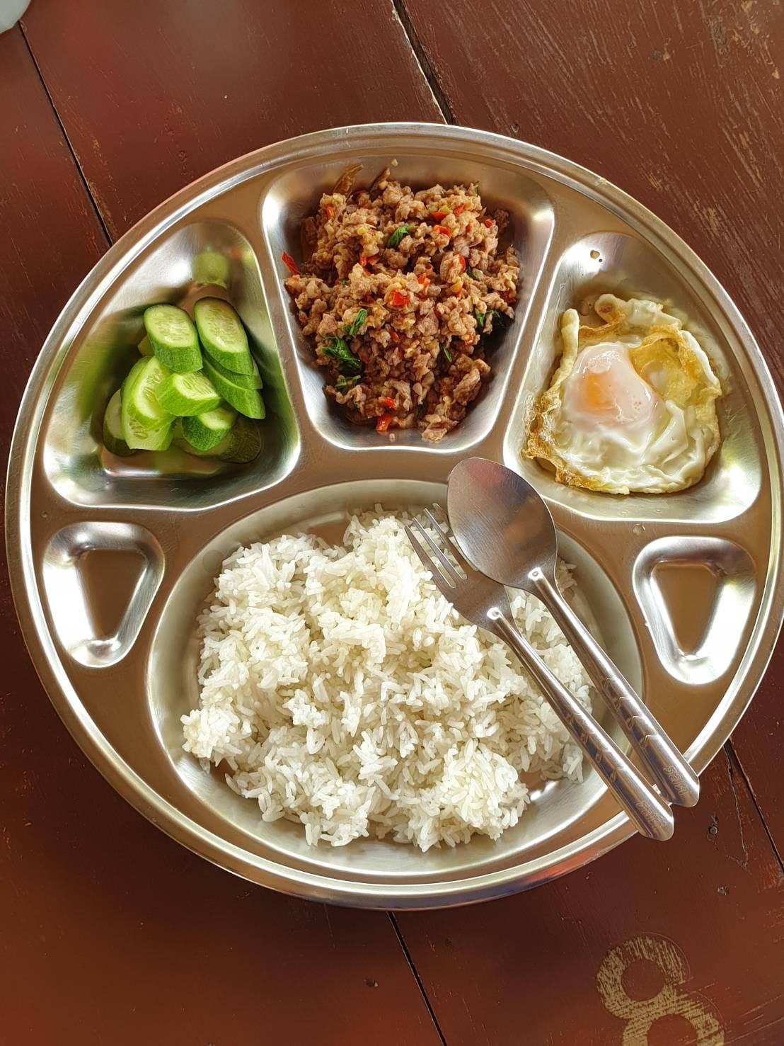 Nomimono Izakaya, กะทิบ้านอาหารไทยและขนม, ก๋วยเตี๋ยวเรือนแพ, Sasi Bangkok, Blooming Cafe, 128 Craft & Soul, อิ่มใจ เสือร้อง, Cafe Casta, ต๋องริมทาง, Wife's Restaurant, บ้านสวนองุ่น, เฮือนลำพูน, COAL Bistro, SUNKISS.bangkok, ร้านดวงเดือนจิ้มจุ่มอาหารอีสาน, ก๋วยเตี๋ยวไม่มีชื่อ ตลิ่งชัน