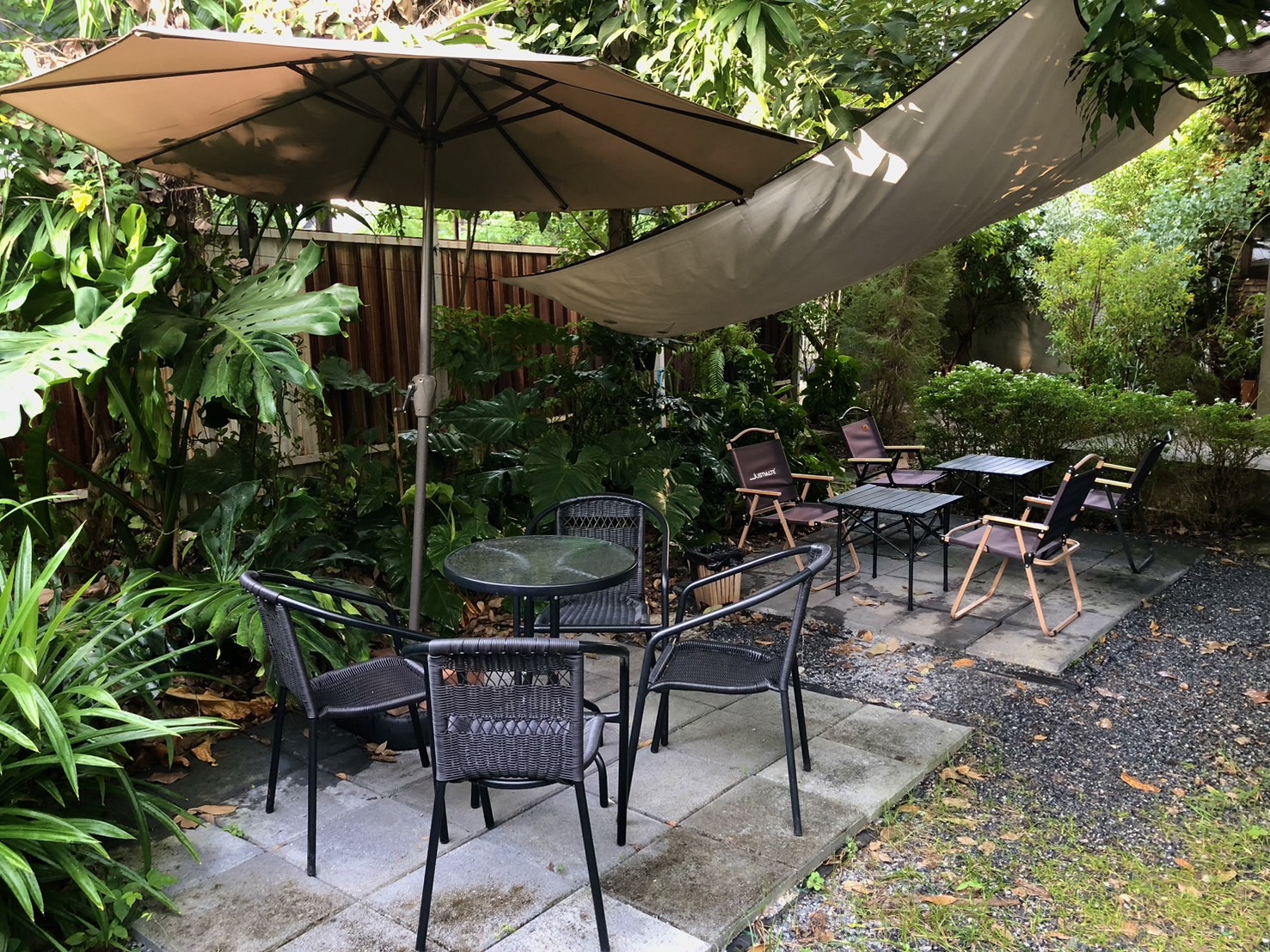 NANA Coffee Roasters, Mmc.bkk, FO SHO BRO, Dear December Cafe, The 66 Cottage, The Black Forest, Bougain Cafe & Crafts, La Mesa Coffee Co., Coffee Station, Gooseberry Coffee Bearing-Lasalle, OOOz.cafe , Shalala Cafe