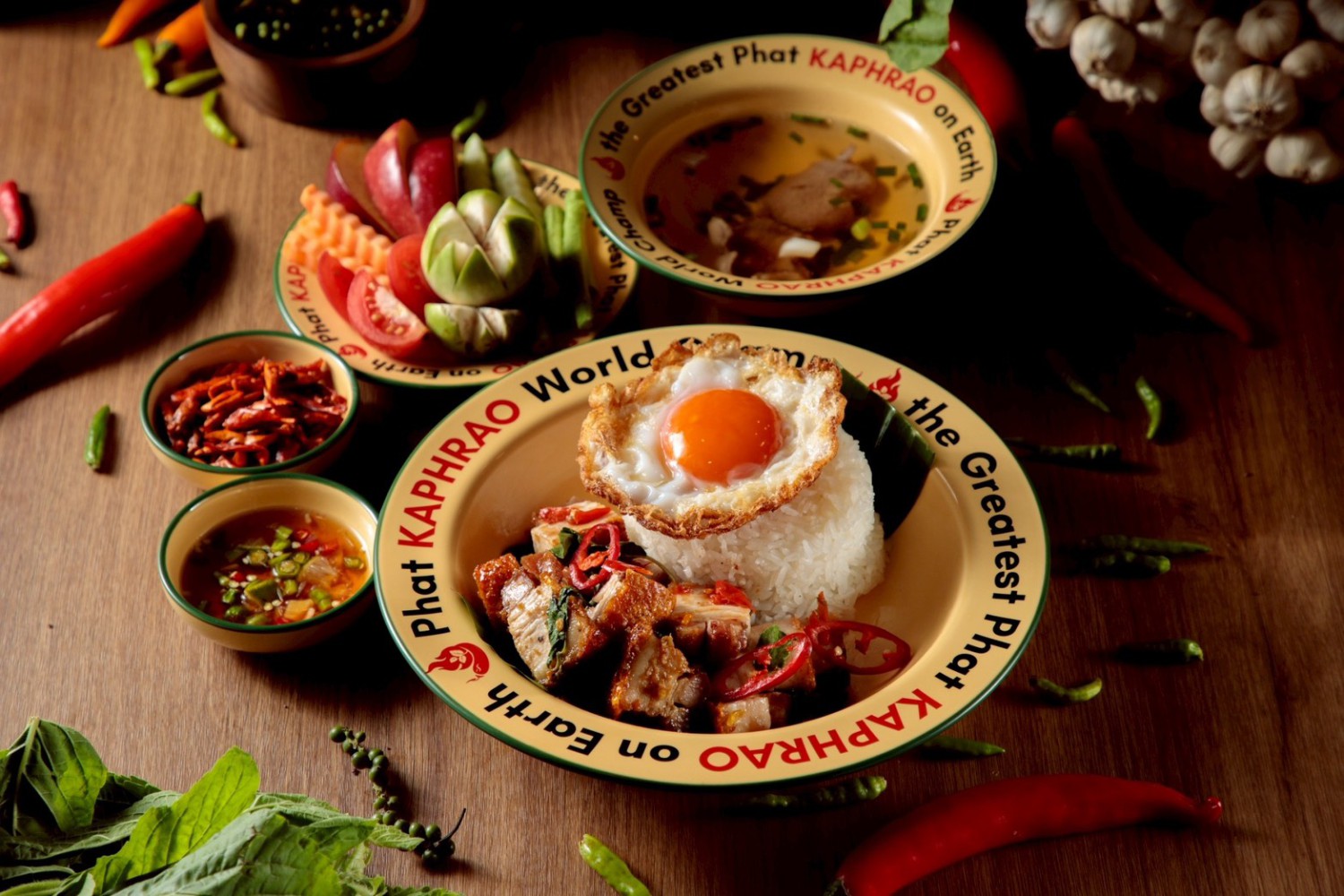 โย่งราดหน้าหมูอึ๋ม, ร้านก๋วยเตี๋ยวเจ้โหงว - ซอยเจริญสุข คลองเตย, ร้านอาหารชวนโภชนา ข้าวต้มโต้รุ่ง, ร้านอาหารหลงจู เกี๊ยวเมืองจีน, Vietnamese and More