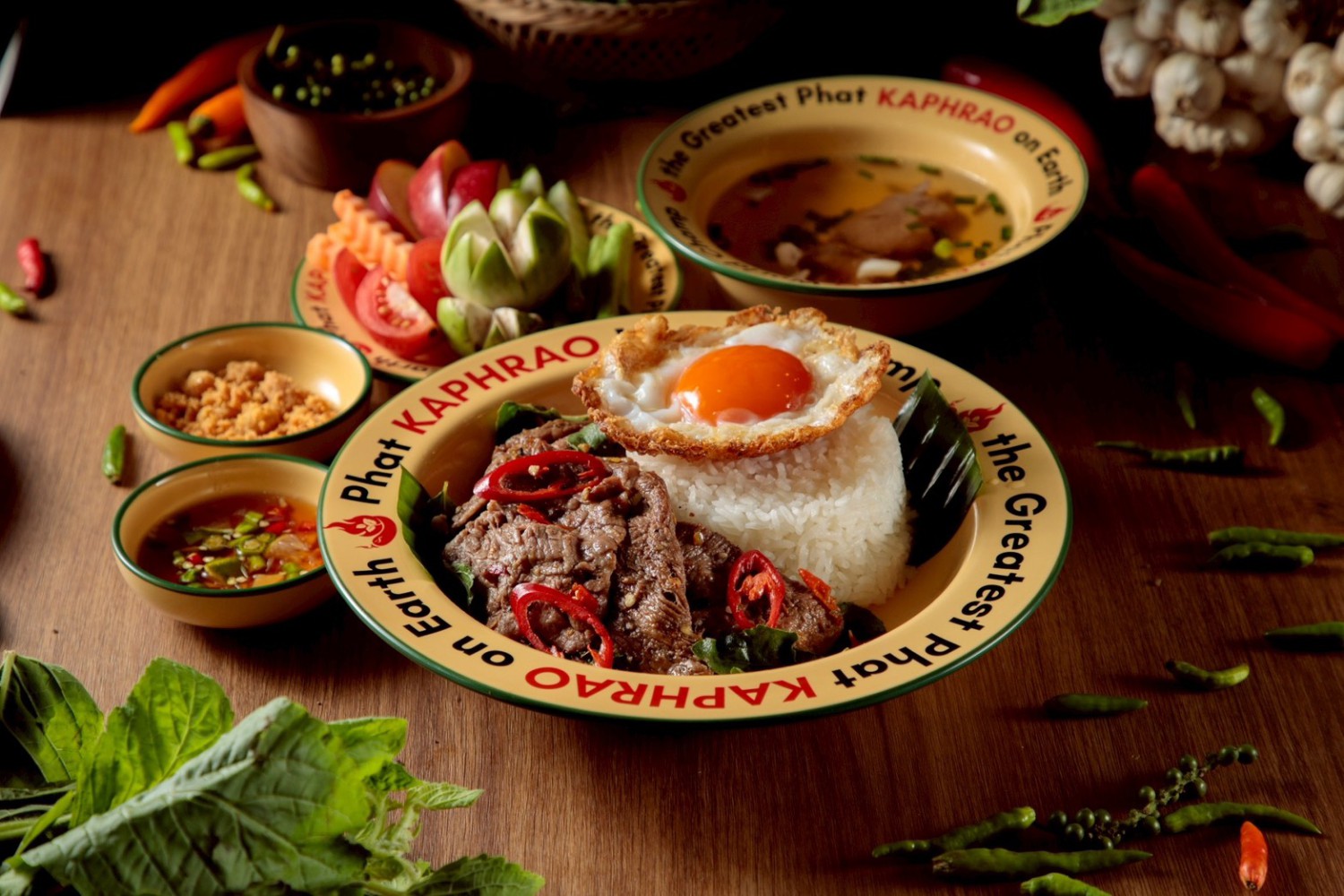 โย่งราดหน้าหมูอึ๋ม, ร้านก๋วยเตี๋ยวเจ้โหงว - ซอยเจริญสุข คลองเตย, ร้านอาหารชวนโภชนา ข้าวต้มโต้รุ่ง, ร้านอาหารหลงจู เกี๊ยวเมืองจีน, Vietnamese and More