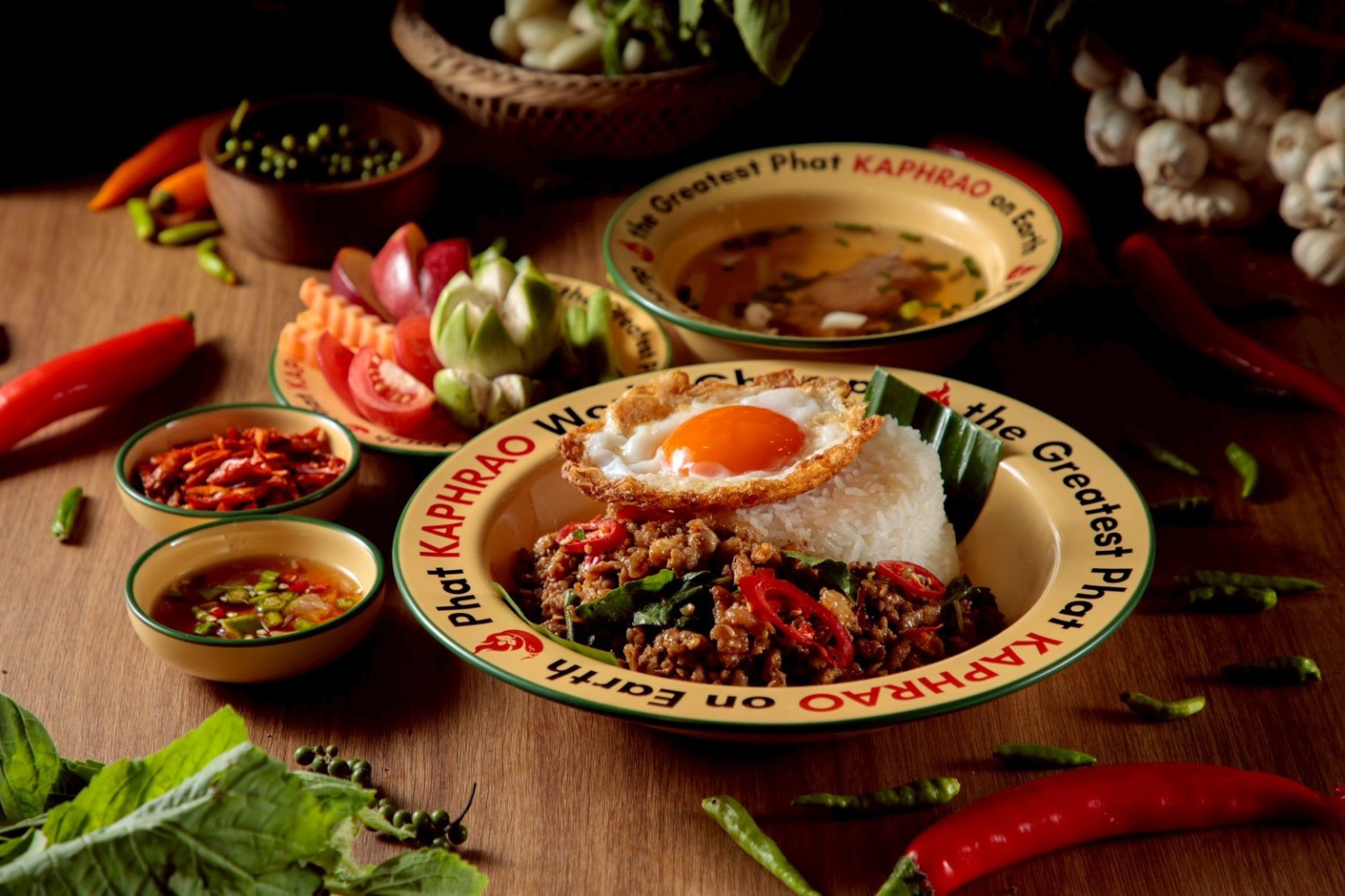 โย่งราดหน้าหมูอึ๋ม, ร้านก๋วยเตี๋ยวเจ้โหงว - ซอยเจริญสุข คลองเตย, ร้านอาหารชวนโภชนา ข้าวต้มโต้รุ่ง, ร้านอาหารหลงจู เกี๊ยวเมืองจีน, Vietnamese and More