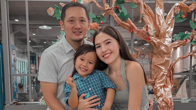 anak olivia jensen, 1. Studi Ungkap Diabetes pada Kehamilan Dapat Meningkatkan Risiko Autisme dan ADHD pada Anak, 2. Ketahui Tanda-tanda Tumbuh Kembang Anak Usia 0-2 Tahun Terlambat, Bunda Perlu Tahu, 3. 5 Potret Romantis Olivia Lubis Jensen dan Suami yang Disebut Gwan Sik di Kehidupan Nyata, 4. 5 Potret Sudut Rumah Raisa yang Aesthetic dan Instagramable, 5. Denada Umrah Bersama Sang Putri Aisha, Ternyata Ada Kisah Haru di Baliknya
