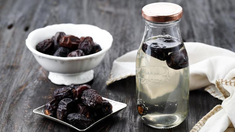 Kurma Nabeez, Date Fruit Overnight Infused Water in a Bottle, Popular Healthy Drink during Ramadhan. Prophet Favorite Drink., 1. Mendetoksifikasi tubuh, 2. Meningkatkan daya tahan tubuh, 3. Baik dikonsumsi bagi ibu hamil dan menyusui, 4. Membantu proses pencernaan, 5. Mengendalikan gula darah