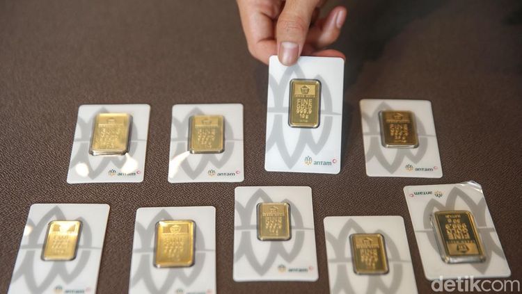 Harga emas keluaran Logam Mulia Antam 24 Karat hari ini&amp;comma; Kamis &amp;lpar;10&amp;sol;4&amp;sol;2025&amp;rpar; berada di level Rp 1&amp;period;846&amp;period;000 per gram&amp;period; Ini menjadi harga emas termahal sepanjang sejarah&amp;period;, 0.5 gram:, 10 gram:, 25 gram:, 50 gram:, 100 gram:, 250 gram:, 500 gram:, 1000 gram (1 kg):