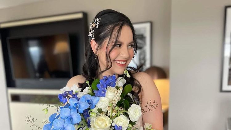 Elodie Bouttier, 1. Kandungan Berbahaya pada Mainan Anak Ini Ternyata Bisa Tingkatkan Risiko Autisme, Ini Kata Studi, 2. Pedoman Perawatan setelah Melahirkan Lengkap dari Pervaginam dan Caesar, 3. 5 Potret Elodie, Adik Maxime Bouttier yang Jadi Sorotan karena Kecantikannya, 4. 5 Potret Istri Setia Temani Tommy Kurniawan yang Kini Jadi Anggota DPR, Adem Tanpa Gosip, 5. Job Fair Nasional Seri I Tahun 2025 Kemnaker, Catat tanggalnya Bun