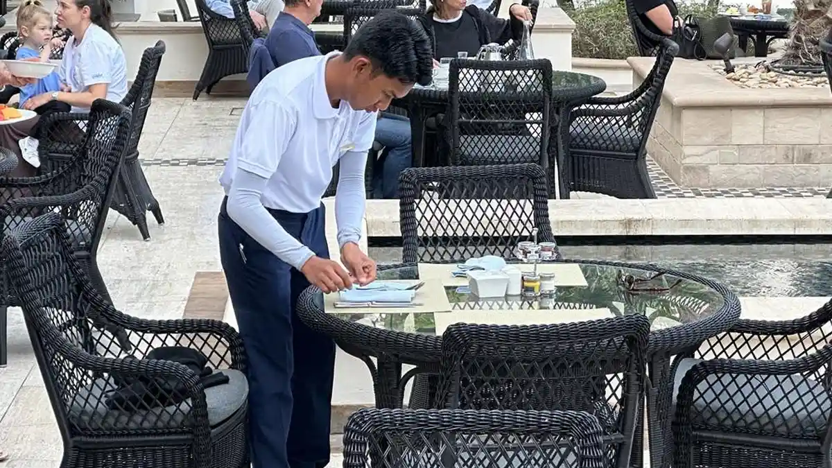 budaya kerja, Kisah Obi, Pemuda Makassar yang Menempa Diri di Tengah Budaya Kerja Abu Dhabi