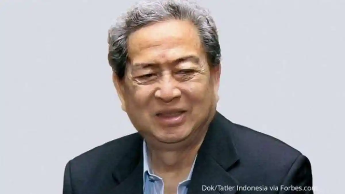 bisnis, kekayaan, orang terkaya, Indonesia, Forbes, Daftar 10 Orang Terkaya di Indonesia 2025 Versi Forbes, Hartono Bersaudara Masih di Puncak, 1. R. Budi Hartono &amp; Michael Hartono, 2. Prajogo Pangestu, 3. Keluarga Widjaja, 4. Low Tuck Kwong, 5. Anthoni Salim &amp; Keluarga, 6. Otto Toto Sugiri, 7. Tahir &amp; Keluarga, 8. Marina Budiman, 9. Wijono &amp; Hermanto Tanoko &amp; Keluarga, 10. Sri Prakash Lohia