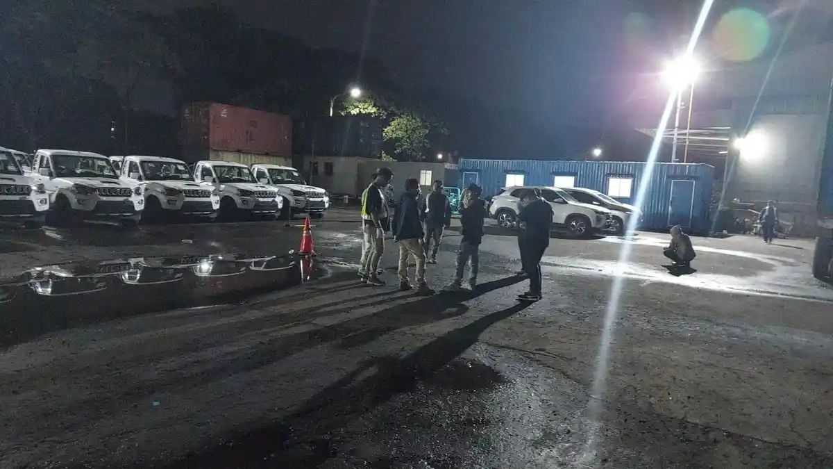 Jakarta, India, PT Agrinas Pangan Nusantara, Impor Mobil dari India Jadi Sorotan DPR, Ratusan Unit Tiba di Pelabuhan Jakarta