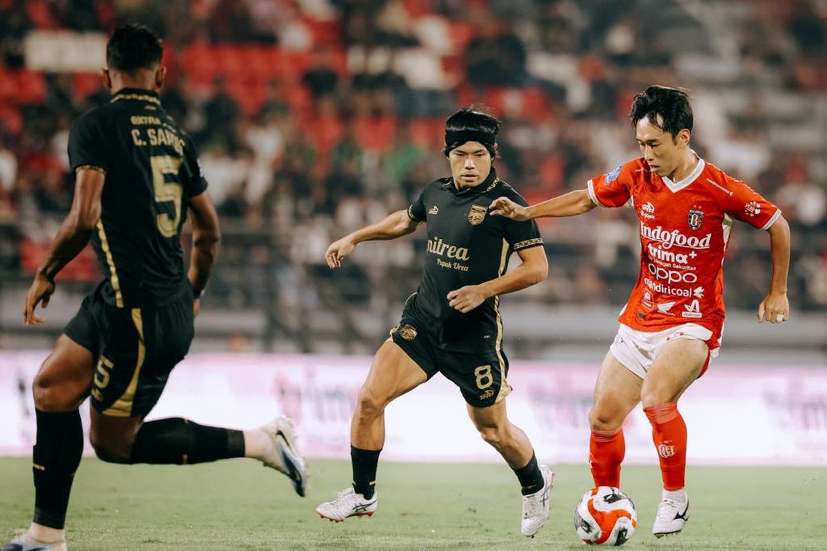 Bali United, Borneo FC, Mariano Peralta, Super League, Bali United vs Borneo FC, Skor Bali United vs Borneo FC, Bali United Vs Borneo FC 2-3: Menang Dramatis, Pesut Etam Kembali Tekan Persib