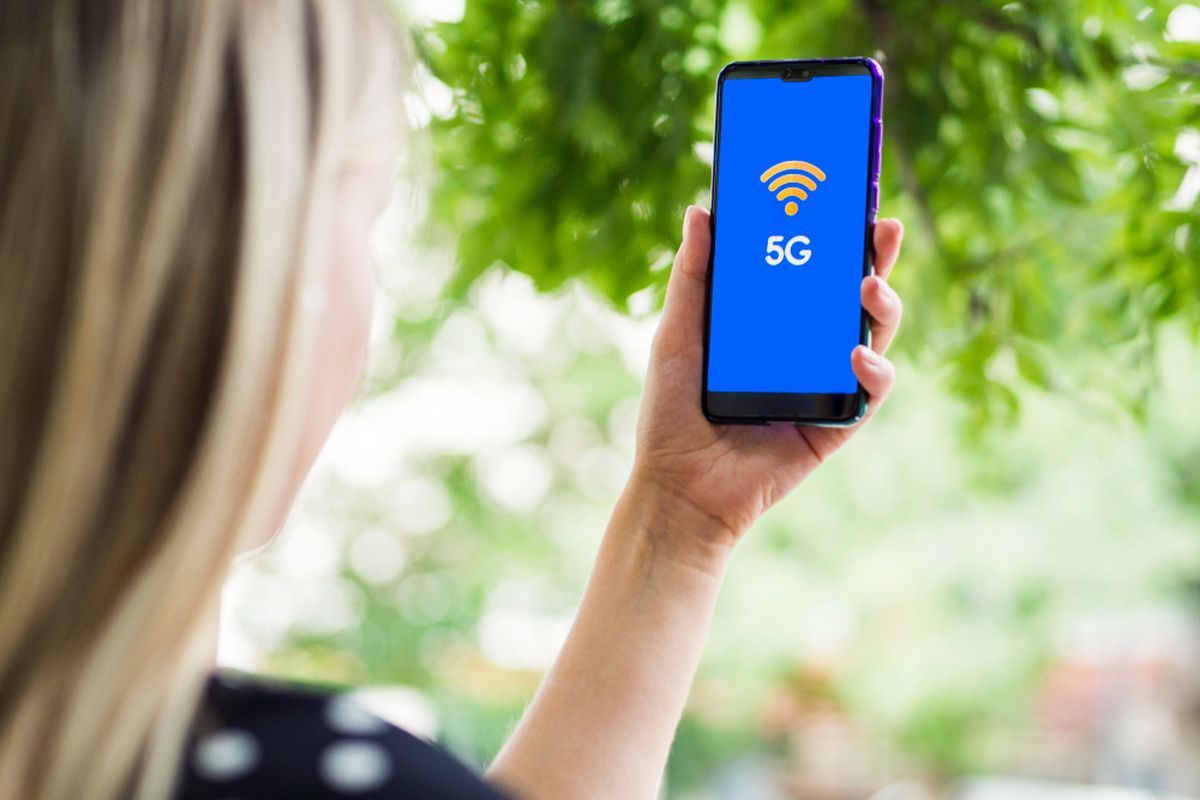 EDGE, sinyal hp, simbol simbol sinyal hp, Simbol 5G, LTE, 4G, H+, 3G, G, di Sinyal HP, Ini Artinya, G (GPRS) – 2G, E (EDGE) – 2.75G, 3G – Generasi Ketiga, H (HSPA) – 3.5G, H+ (HSPA+) – 3.75G, 4G / LTE – Generasi Keempat, 5G – Generasi Kelima