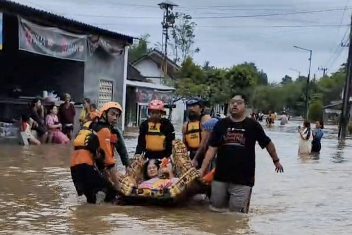 BMKG, Waspada Cuaca Ekstrem 19 Februari 2026, BMKG: 11 Wilayah Berstatus Siaga Hujan Sangat Lebat