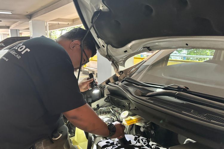 mobil bekas, Cara Inspeksi Mandiri Mobil Bekas Tanpa Alat Khusus