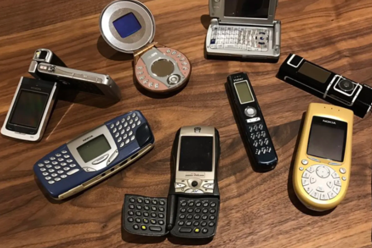ponsel, 5 HP dengan Desain Super Aneh, Ada yang Berbentuk Pena dan Wadah Bedak, 1. Haier P7 Pen Phone (2004), 2. Nokia 7600 (2003), 3. Nokia 7280 (2004), 4. Siemens Xelibri 6 (2003), 5. Toshiba G450 (2008)