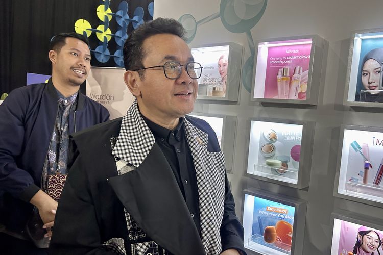 modest fashion, Menteri Perdagangan Budi Santoso, UMKM Fashion, menteri perdagangan budi santoso, modest fashion indonesia, state of the global islamic economy report 2025, state of the global islamic economy report, fashion modest, Indonesia Jadi Peringkat 1 Modest Fashion Dunia, Mendag Budi Santoso Sebut UMKM Fesyen Jadi Andalan