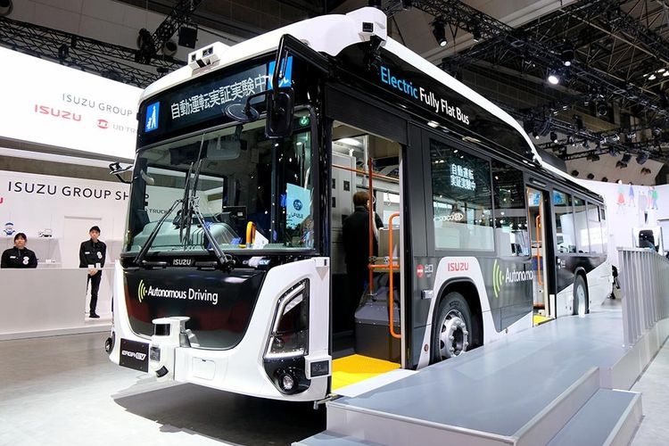 Isuzu Motors, Truk listrik, bus otonomos, world premiere, D-Max, Elf EV, kendaraan otonom, Isuzu, Japan Mobility Show 2025, Isuzu Pamerkan Teknologi Masa Depan di Japan Mobility Show 2025