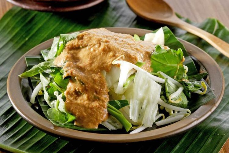 yogyakarta, kuliner jogja, tempat makan dekat stasiun lempuyangan, tempat makan Jogja, kuliner dekat Stasiun Lempuyangan, 7 Tempat Makan Dekat Stasiun Lempuyangan Jogja, Bisa Ditempuh Jalan Kaki, Warung Ijo Baciro, Moerni 78, Warung Makan Cak Koting, Lotek Teteg Lempuyangan, Sate Kambing Pak Parno, Soto Ayam Pak Gareng, Gudeg Bu Kamsi