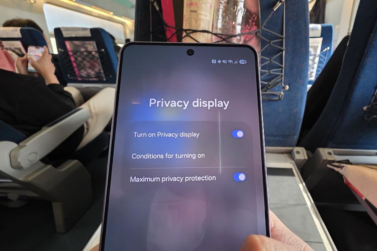 Samsung, Galaxy S26 Ultra, Privacy Display, Saya Tak Lagi Khawatir Layar HP Diintip Saat Konser Berkat Fitur Samsung Ini