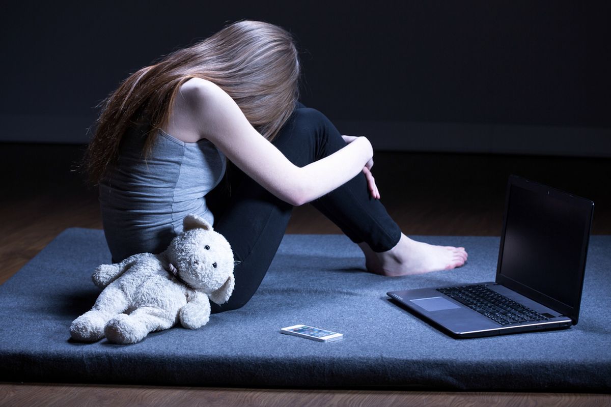 Child grooming, child grooming adalah, Viral Kasus Child Grooming, Ini Tanda-tanda yang Perlu Diwaspadai Orang Tua, Apa yang dimaksud dengan child grooming?, Mengapa child grooming sulit dikenali?, Apa saja tanda-tanda perilaku pelaku child grooming?, Bagaimana peran orang tua dalam mencegah child grooming?