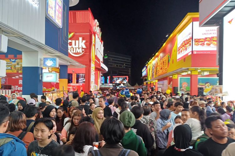 Pekan Raya Jakarta, PRJ 2025, tiket PRJ 2025, pekan raya jakarta 2025, jadwal konser prj 2025, jadwal konser prj kemayoran 2025, tiket konser prj kemayoran 2025, harga tiket konser prj kemayoran 2025, Jadwal Lengkap Konser di PRJ 2025 dan Harga Tiketnya, Jam operasional dan harga tiket PRJ 2025, Cara pemesanan tiket PRJ 2025 secara online, Ketentuan pengunjung PRJ 2025, Jadwal lengkap konser di PRJ 2025, Sejarah Pekan Raya Jakarta