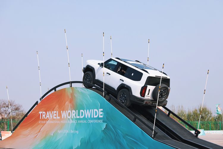 test drive, Jetour, Impresi Awal Jetour G700: Gagah di Luar, Mewah di Dalam