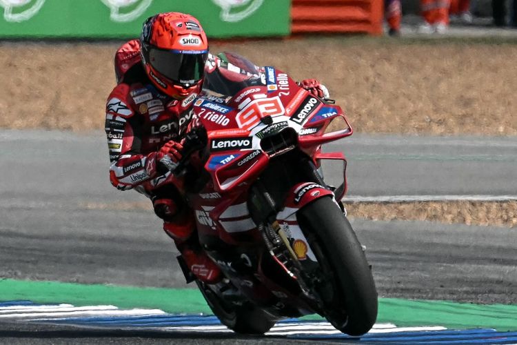 Marc Marquez, Pedro Acosta, MotoGP, Duel Panas Marquez vs Acosta Berujung Penalti, Acosta Bela Marquez