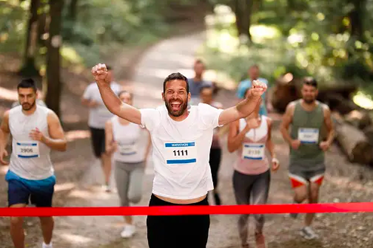 Komunitas, go public, bursa saham, lari, marathon, Gen Z, strava, klub lari, aplikasi pencatat aktivitas olahraga, IPO Strava, strava IPO, kudos, Strava Siap IPO, Manfaatkan Momentum 
